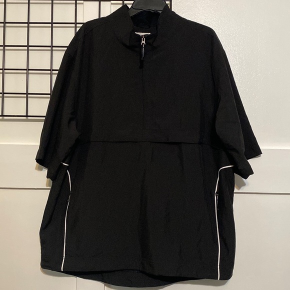 Cutter & Buck Other - Cutter & Buck WindTec windbreaker with pockets